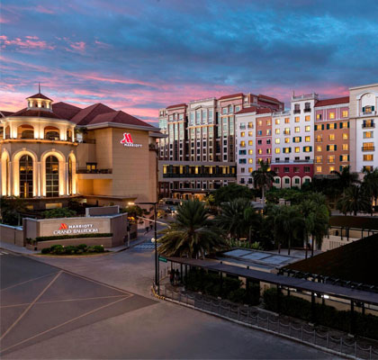 hotels-resorts-thumnail-02