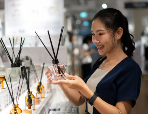 How to Use the Fragrance Wheel to Understand Scent Families